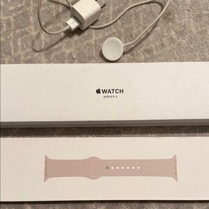 Apple Watch Series 3 with Starlight colored Band & charger